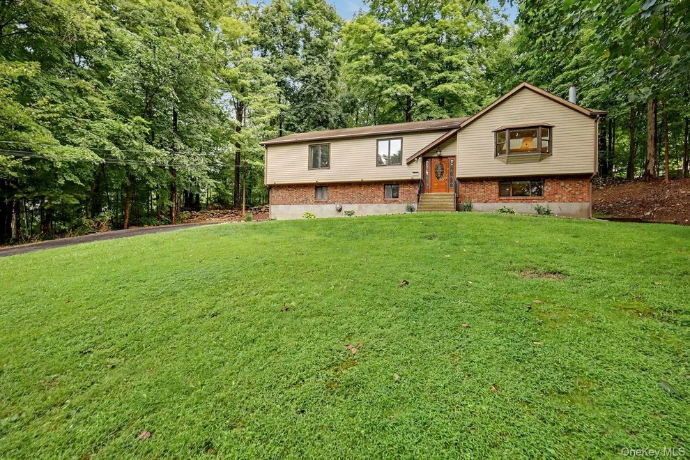 Unit for sale at 5 Trolley Road, Cortlandt, NY 10567