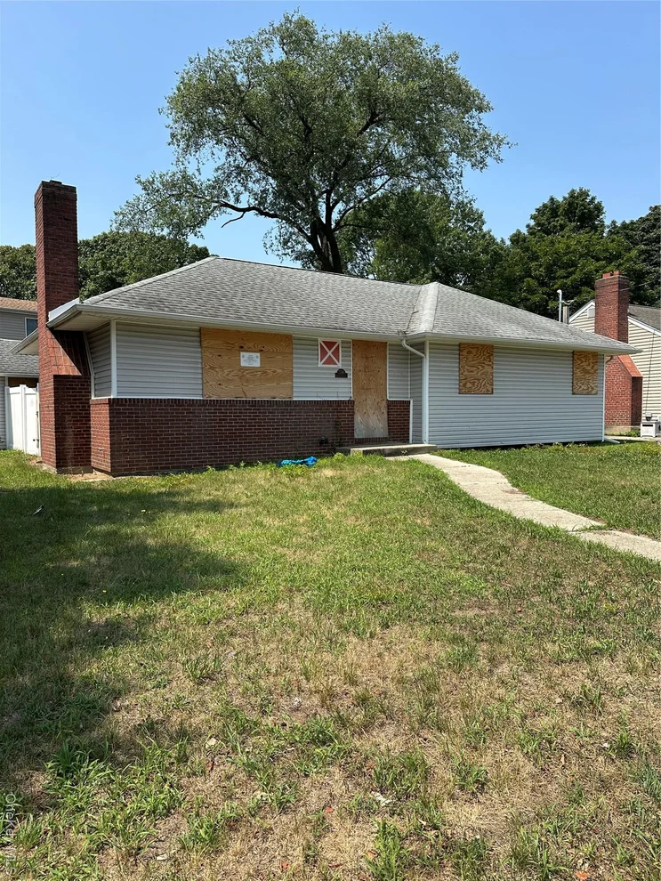 Unit for sale at 2766 Woods Avenue, Hempstead, NY 11572
