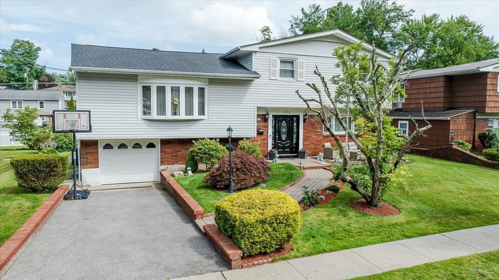 Unit for sale at 54 Maria Lane, Yonkers, NY 10710