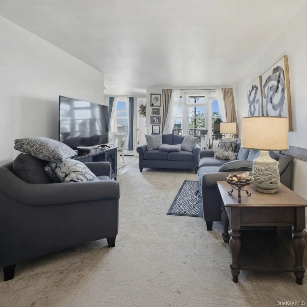 Unit for sale at 60 Hempstead Avenue, Hempstead, NY 11563