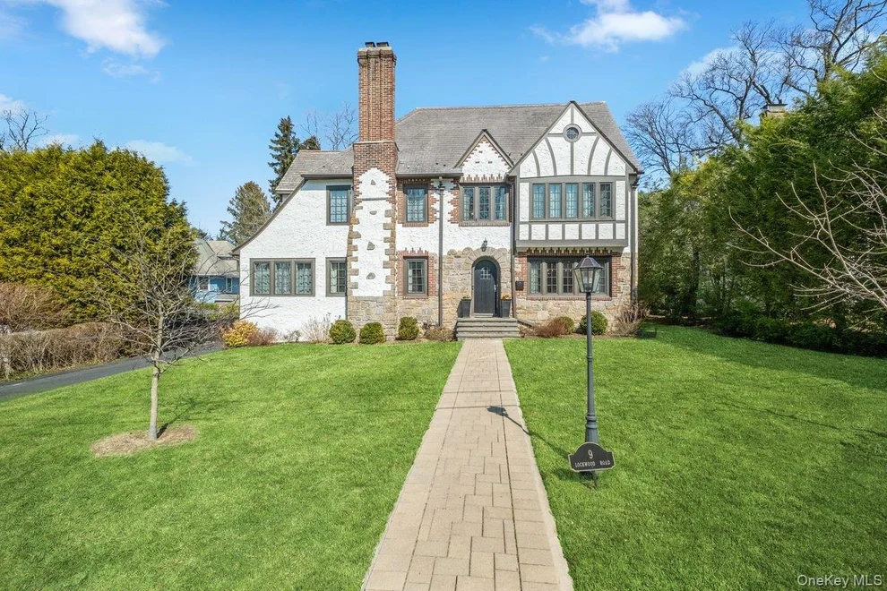 Unit for sale at 9 Lockwood Road, Scarsdale, NY 10583