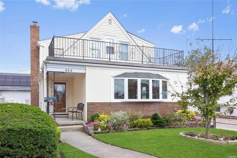 Unit for sale at 553 E Fulton Street, Hempstead, NY 11561