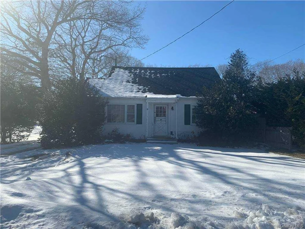 Unit for sale at 17 Rogers Avenue, Southampton, NY 11978