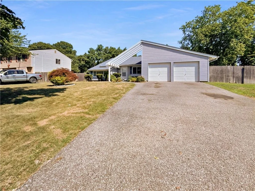 Unit for sale at 359 Jamaica Avenue, Brookhaven, NY 11763