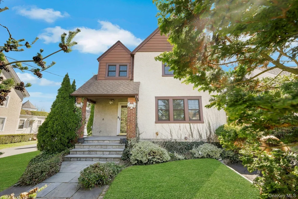 Unit for sale at 156 Park Drive, Eastchester, NY 10709