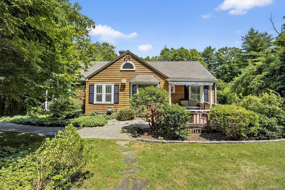 Unit for sale at 10 Gatehouse Court, Kent, NY 10512