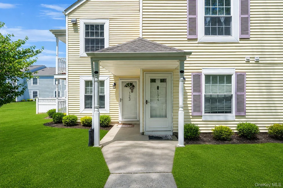 Unit for sale at 124 Fairview Circle, Brookhaven, NY 11953