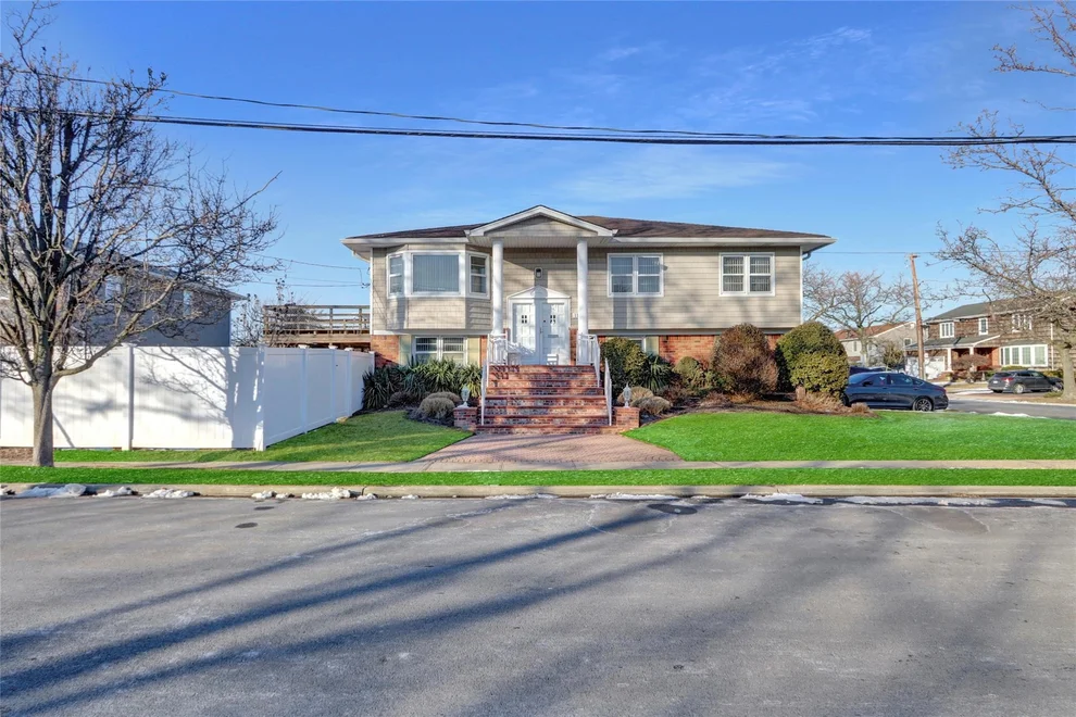 Unit for sale at 119 Ivy Lane, Hempstead, NY 11561