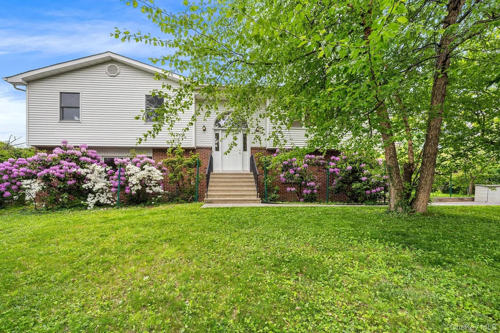 Unit for sale at 110 Franklin Avenue, Mount Pleasant, NY 10595