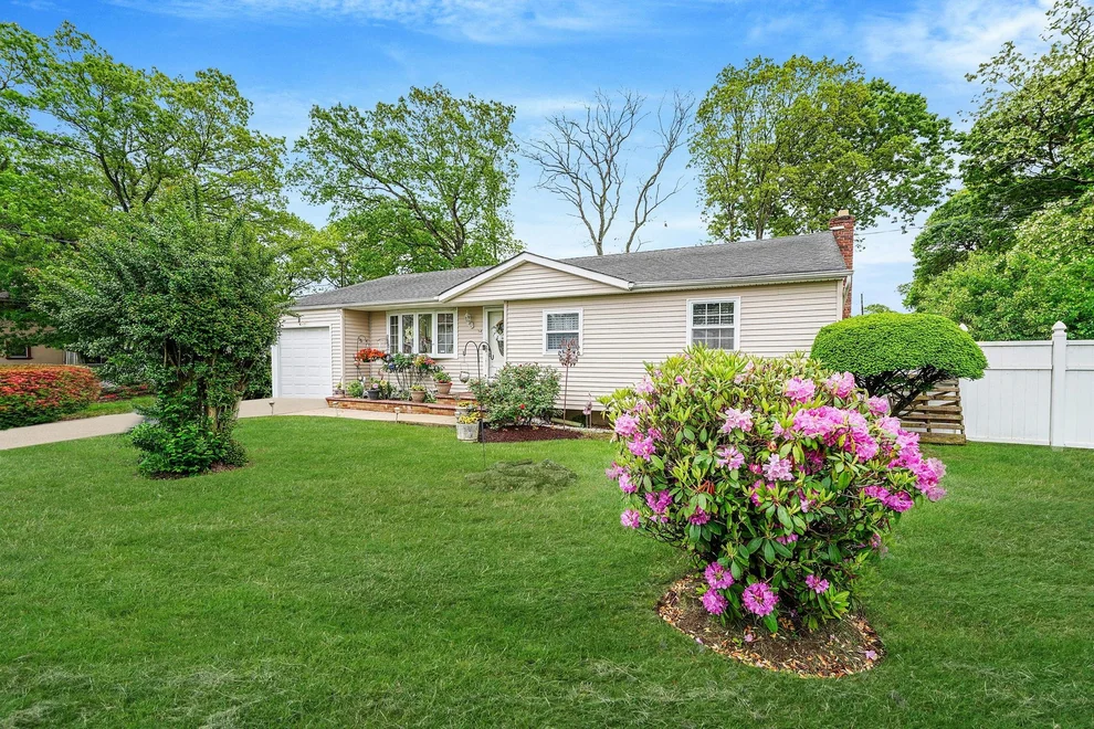 Unit for sale at 54 Williams Avenue, Babylon, NY 11701