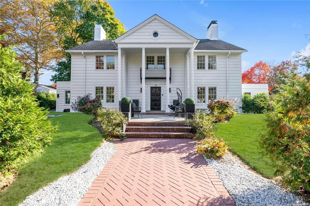 Unit for sale at 28 Nassau Drive, North Hempstead, NY 11021