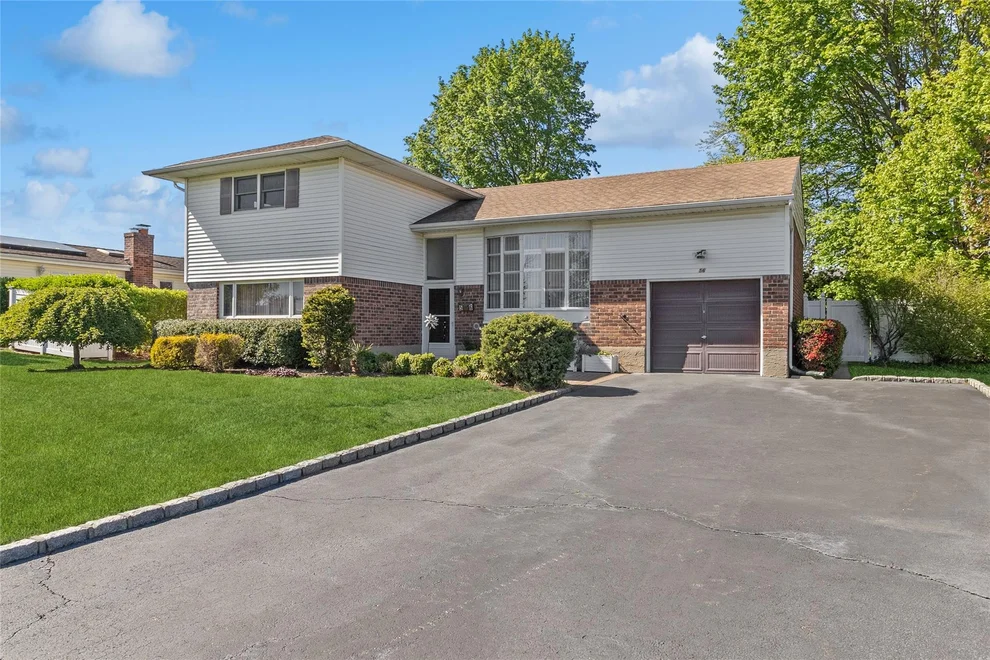 Unit for sale at 56 Hayrick Lane, Smithtown, NY 11725