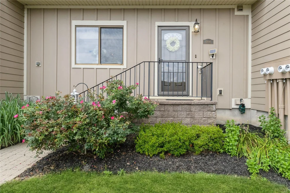 Unit for sale at 6806 Chelsea Cove N, Beekman, NY 12533