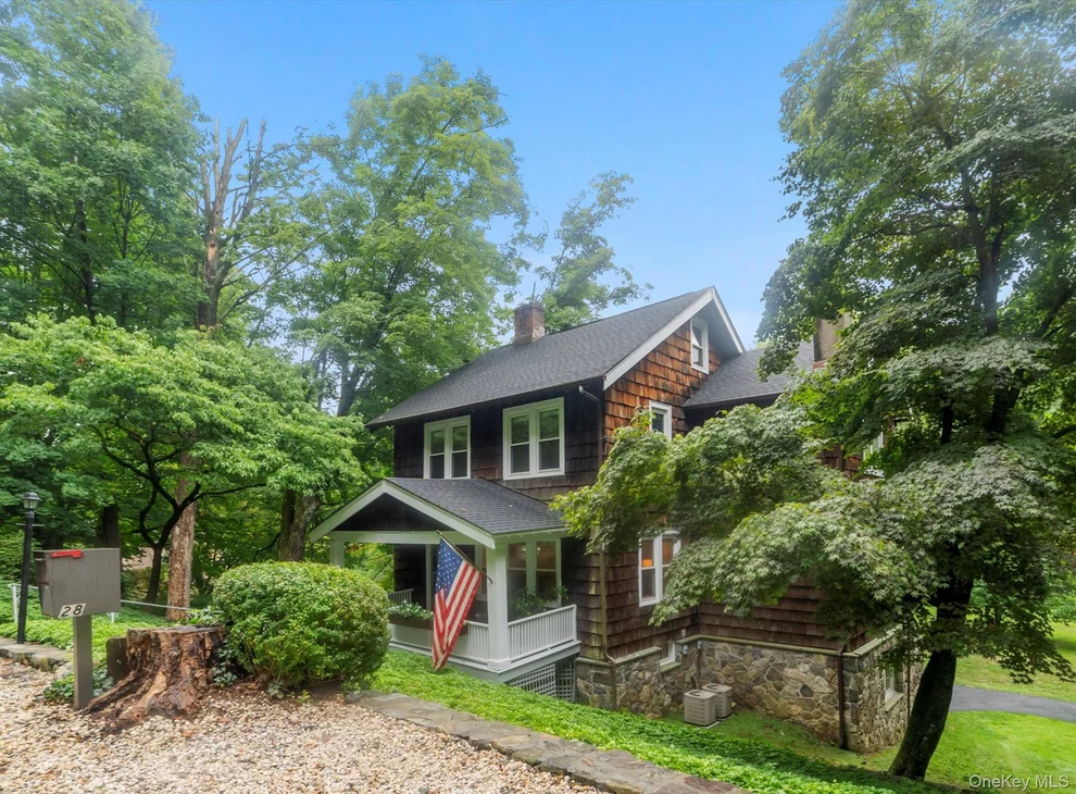 Unit for sale at 28 Inningwood Road, New Castle, NY 10562