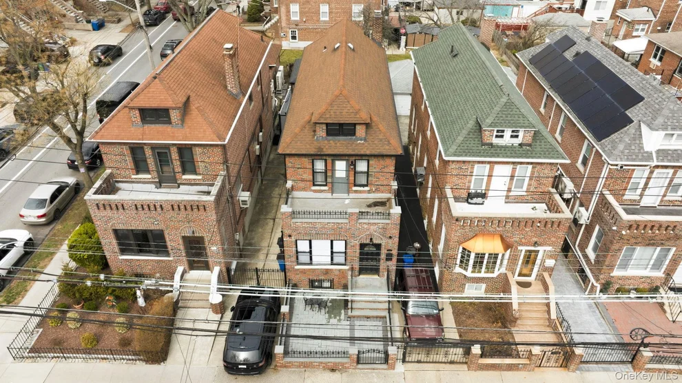 Unit for sale at 1163 Rhinelander Avenue, New York, NY 10461