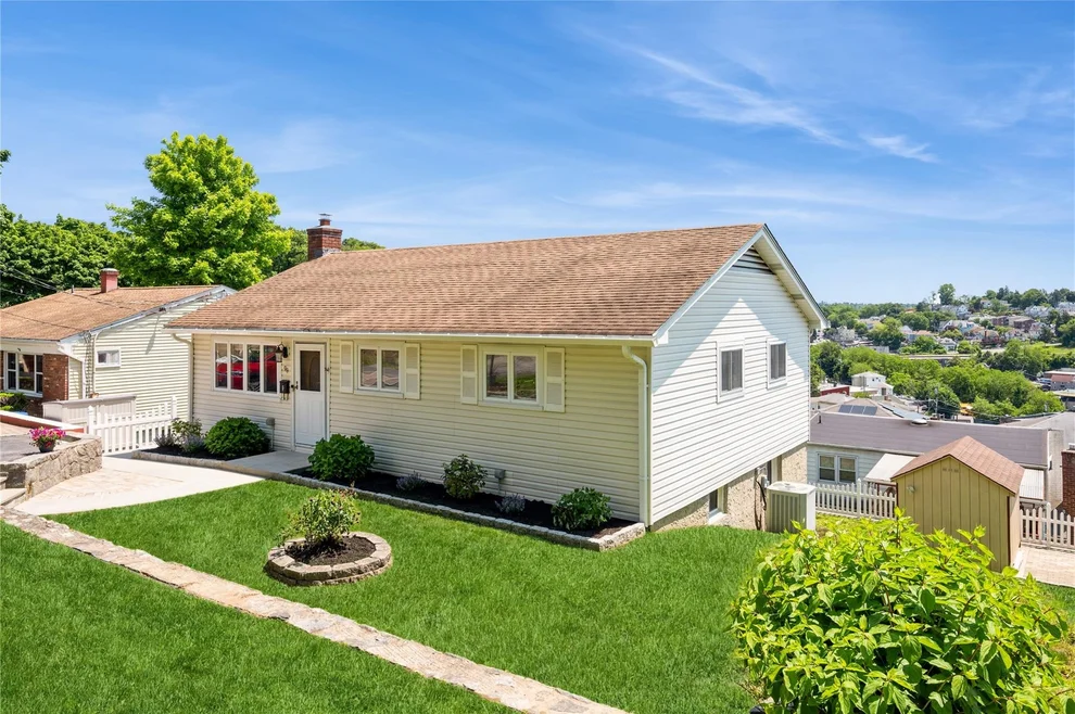 Unit for sale at 98 Hillside Avenue, Yonkers, NY 10703