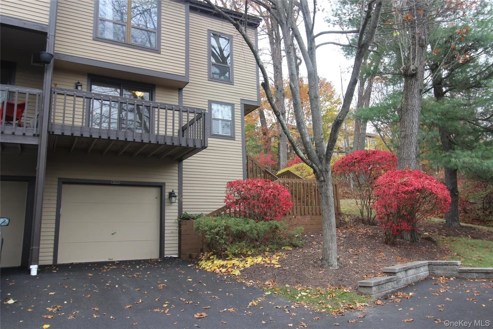 Unit for sale at 126 Whitetail Circle, Ossining, NY 10562