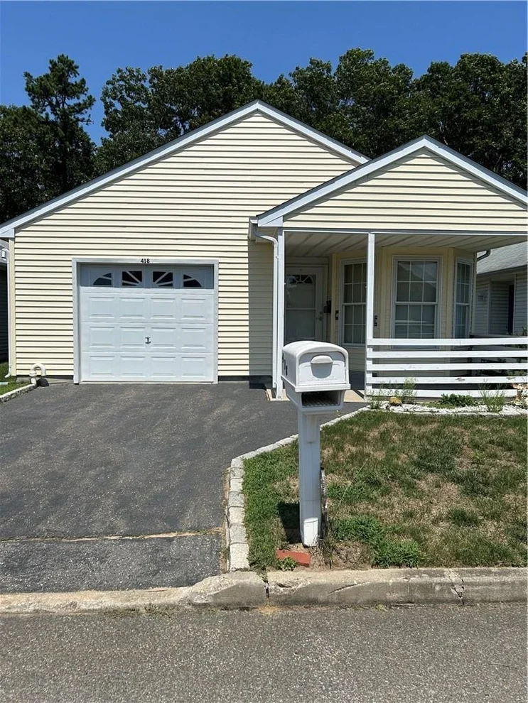 Unit for sale at 418 Village Circle N, Brookhaven, NY 11949