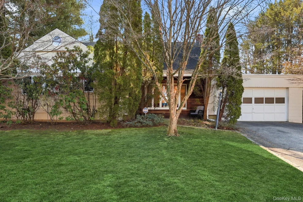 Unit for sale at 6 Darling Avenue, New Rochelle, NY 10804