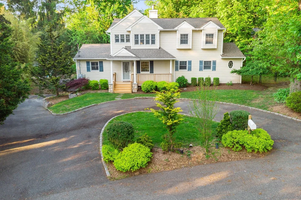 Unit for sale at 3 Hilltop Road, Brookhaven, NY 11790