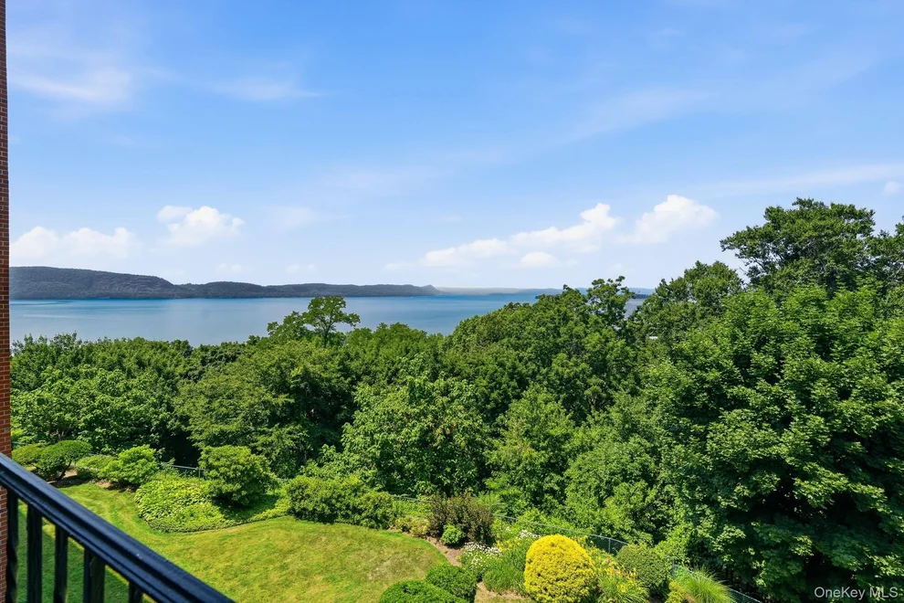Unit for sale at 16 Rockledge Avenue, Ossining, NY 10562