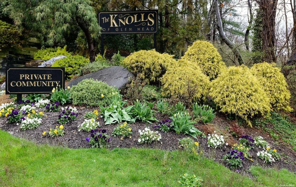 Unit for sale at 42 The Glen, Oyster Bay, NY 11545