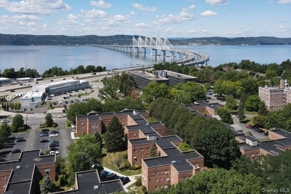 Unit for sale at 320 S Broadway Avenue, Greenburgh, NY 10591