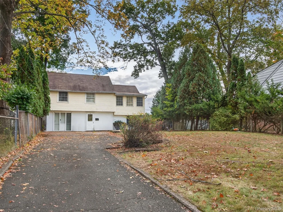Unit for sale at 5 Interstate Street, Ramapo, NY 10901