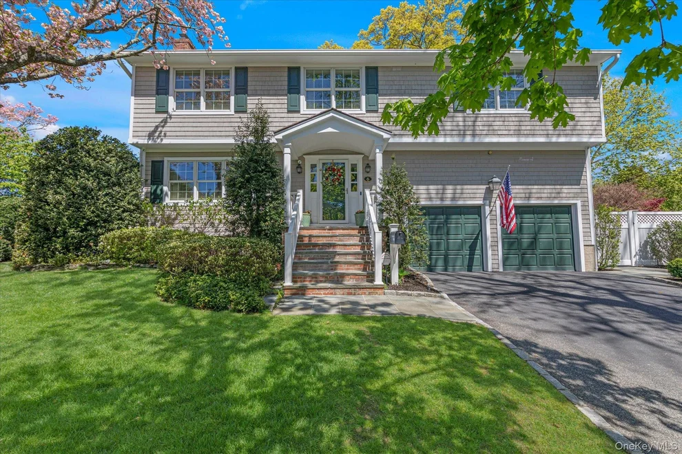 Unit for sale at 6 Maple Avenue, Oyster Bay, NY 11560