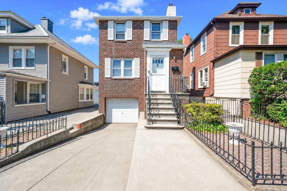 Unit for sale at 1621 Lurting Avenue, New York, NY 10461