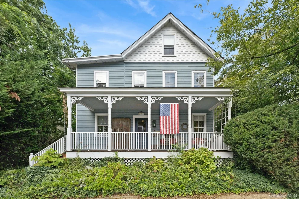 Unit for sale at 248 Glen Avenue, Oyster Bay, NY 11579