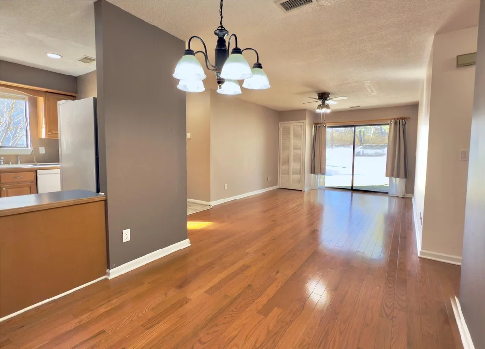 Unit for sale at 22 Scenic View, Yorktown, NY 10598