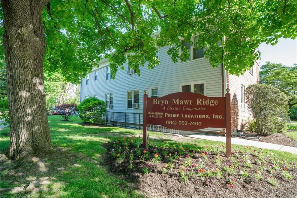 Unit for sale at 2 Winchester Avenue, Yonkers, NY 10710