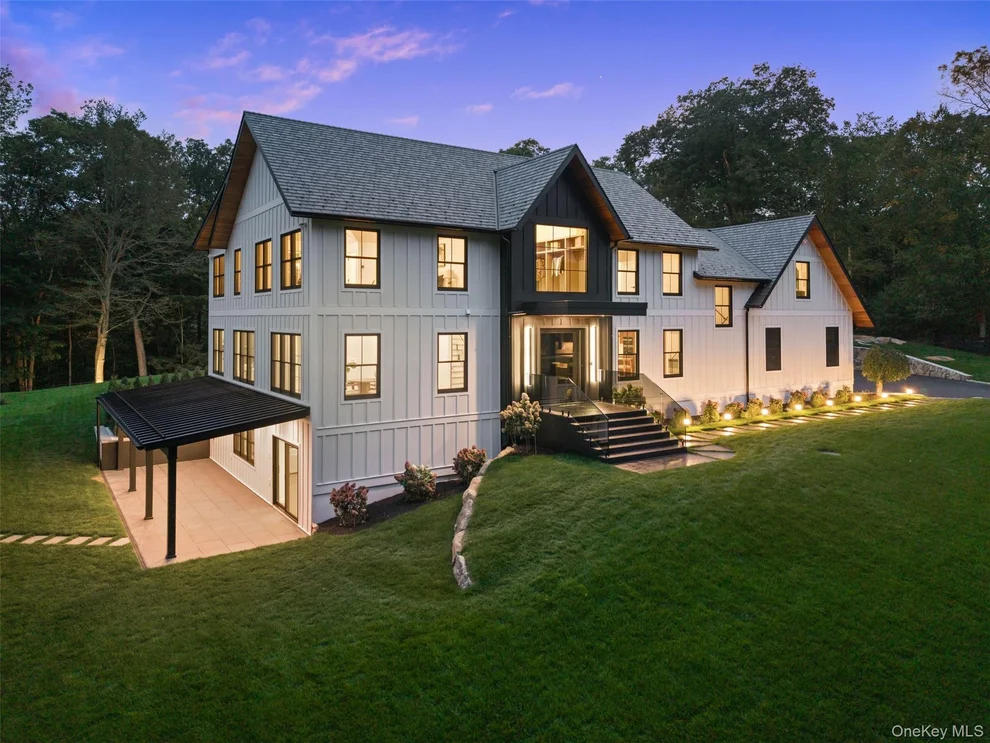 Unit for sale at 45 Pine Hill Drive, Lewisboro, NY 10590