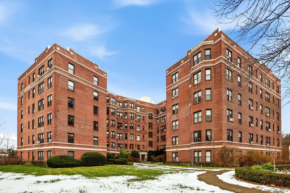 Unit for sale at 11 Alden Road, Mamaroneck, NY 10538
