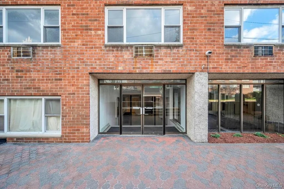 Unit for sale at 101 Lincoln Avenue, North Hempstead, NY 11501