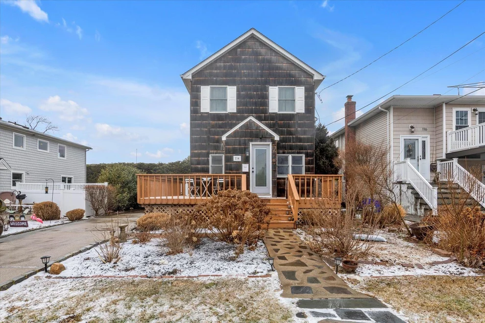 Unit for sale at 114 North Road, Babylon, NY 11702