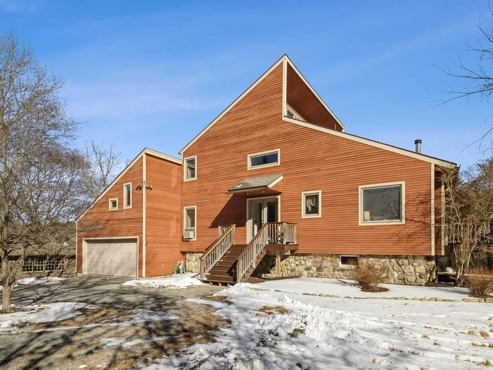 Unit for sale at 272 Canopus Hollow Road, Putnam Valley, NY 10579