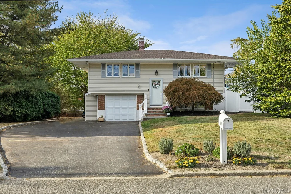 Unit for sale at 19 Partridge Lane, Brookhaven, NY 11733