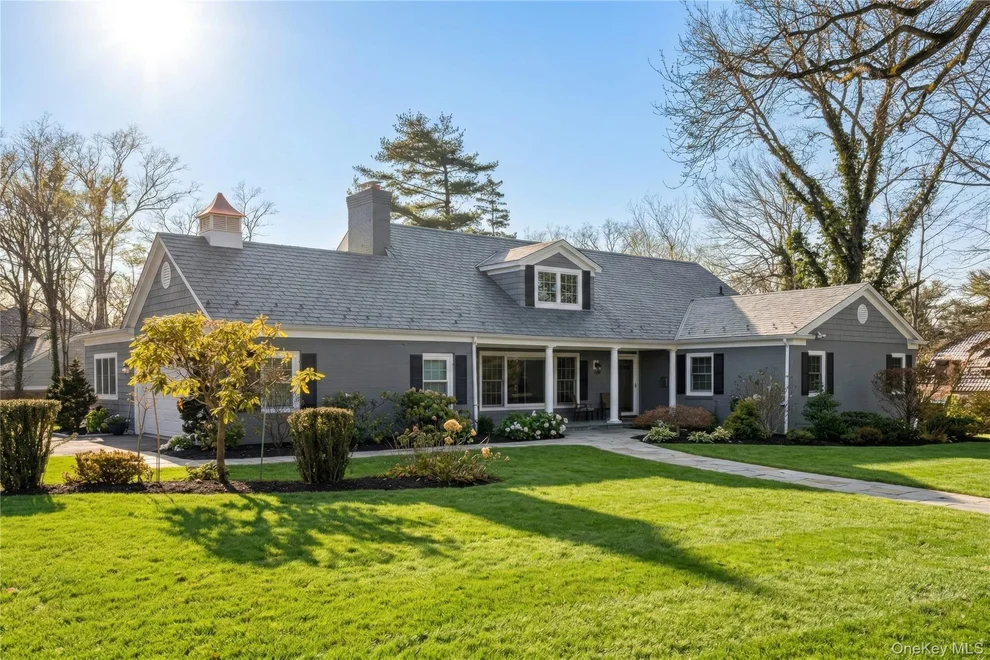 Unit for sale at 10 Norfolk Road, North Hempstead, NY 11020