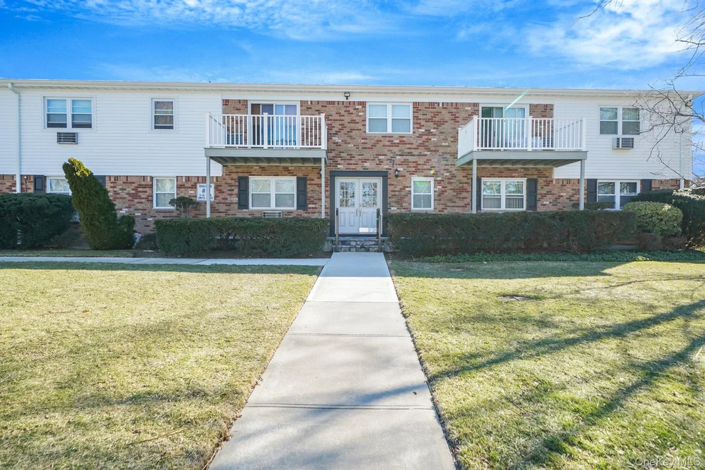 Unit for sale at 260 Waverly Avenue, Brookhaven, NY 11772