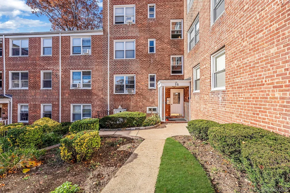 Unit for sale at 16 Edwards Street, North Hempstead, NY 11577