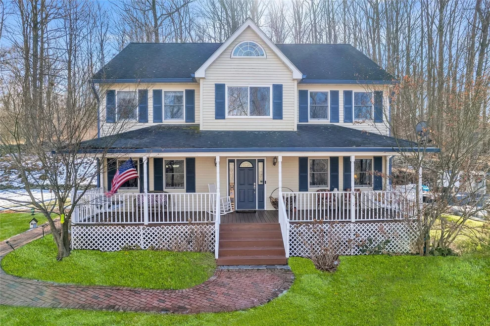 Unit for sale at 10 Berry Hill, Cornwall, NY 12518