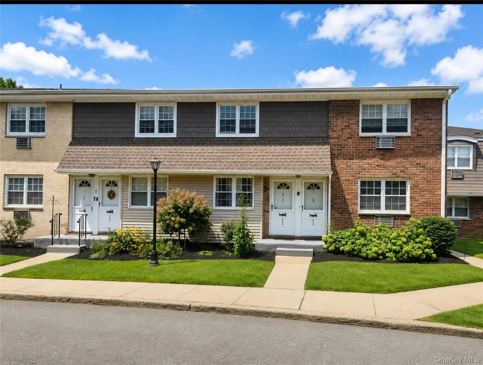 Unit for sale at 5218 Wilshire Lane, Islip, NY 11769