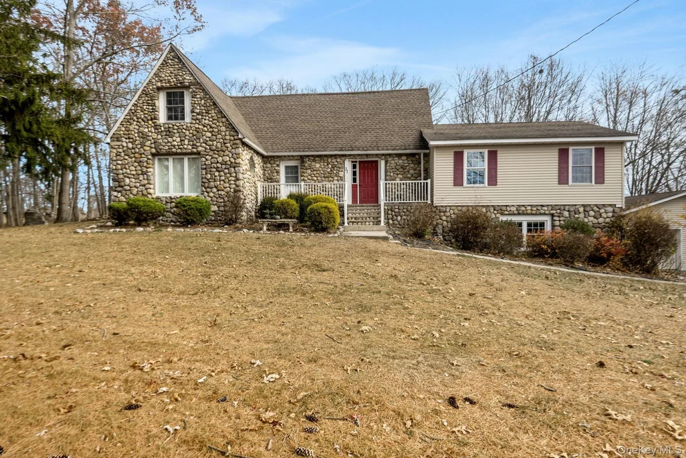 Unit for sale at 37 Pressler Road, Newburgh (Town), NY 12589