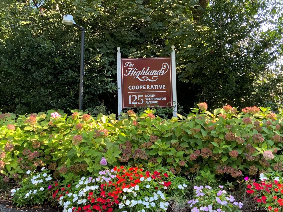 Unit for sale at 125 N Washington Avenue, Greenburgh, NY 10530