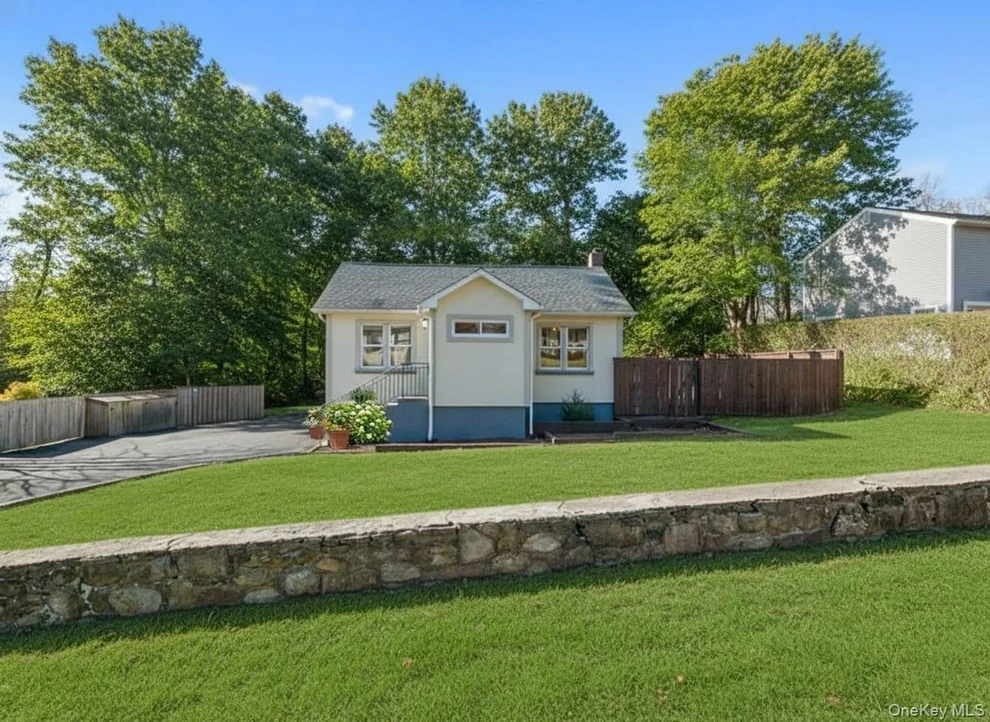 Unit for sale at 31 Cardoza Avenue, Cortlandt, NY 10547