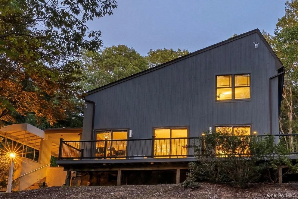 Unit for sale at 474 Old Bridge Road, Huntington, NY 11768