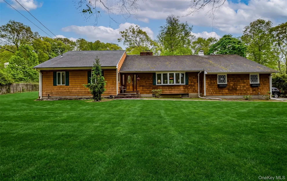 Unit for sale at 118 Harbor Road, Smithtown, NY 11780