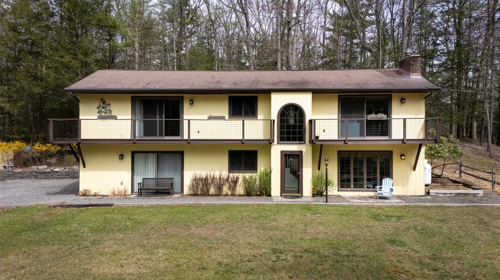 Unit for sale at 23 Maurizi Lane, Woodstock, NY 12498